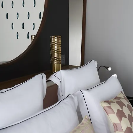 Le Roch & Hotel Paris