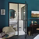 Le Roch & Hotel Paris