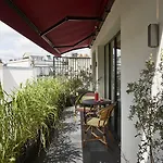Le Roch & Hotel Paris