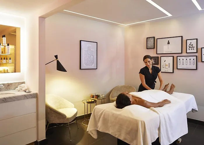 Le Roch Hotel&spa 5*